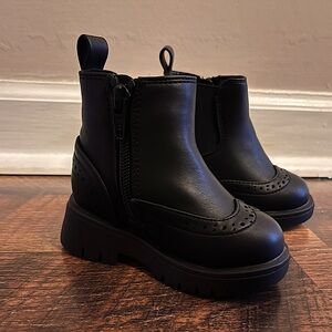 Baby Gap Black Vegan Leather Boots - Size 4 | Toddler Shoes